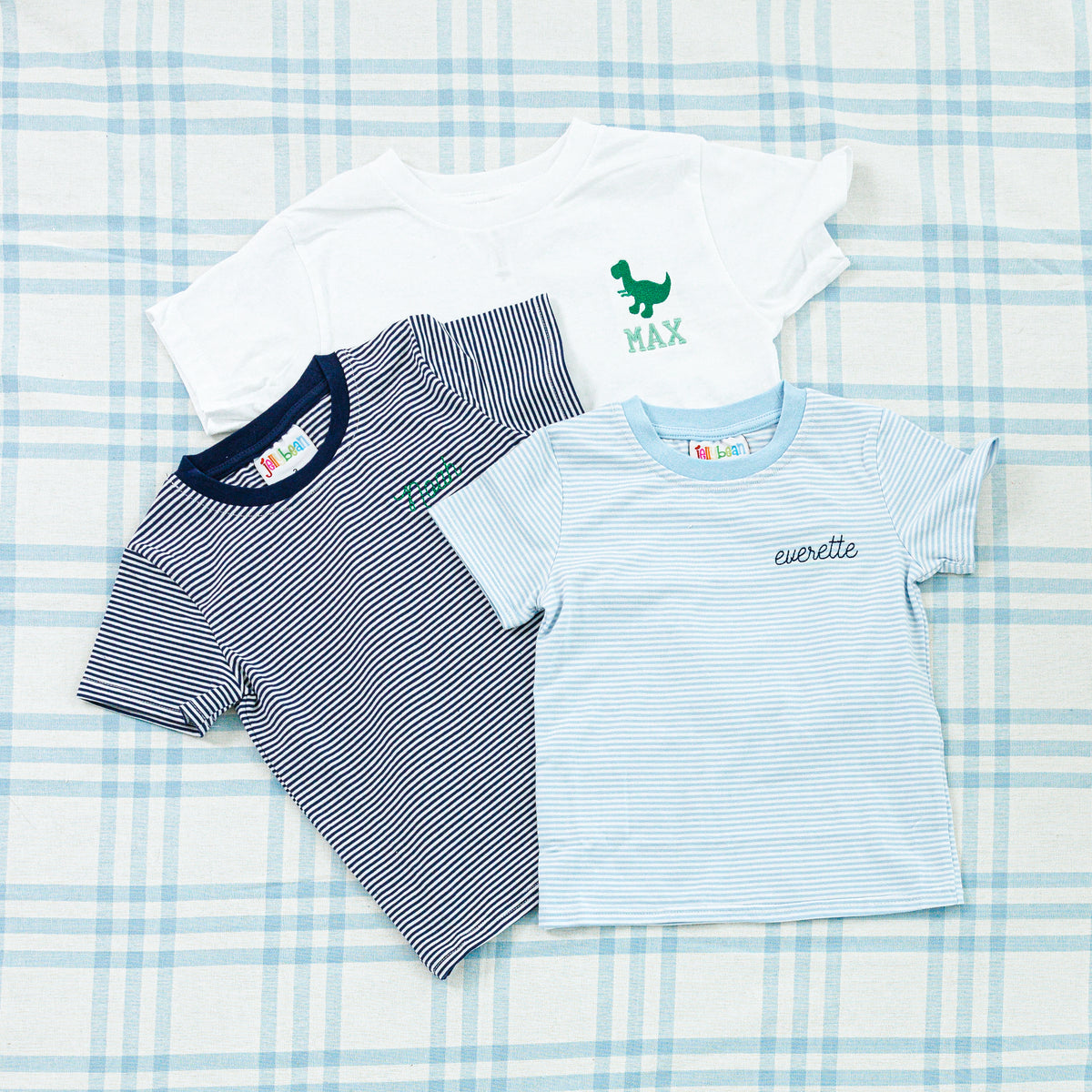 Solid Short Sleeve T-Shirt with Motif